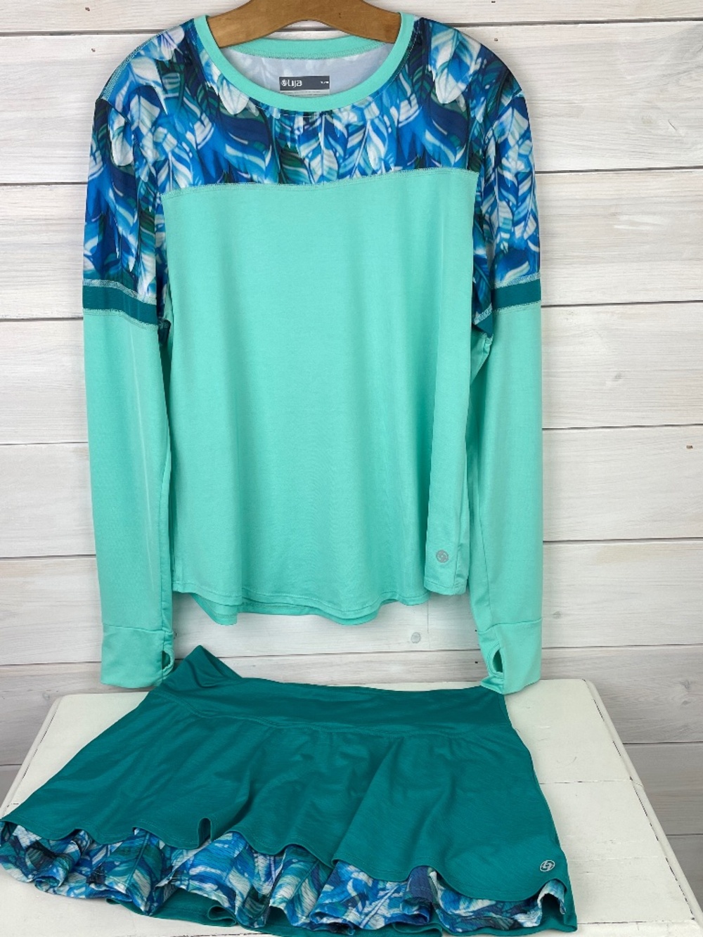 LIJA Womens Green Floral Tennis L/S Top and Skort Skirt Set